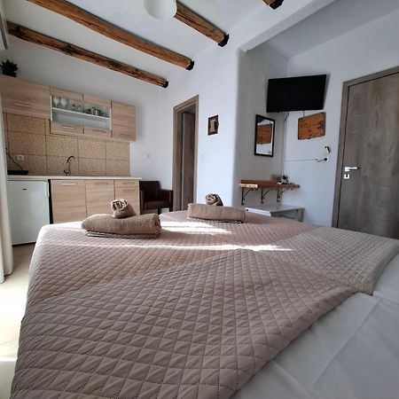Mariza Apartments -Studios Ханіоті Екстер'єр фото
