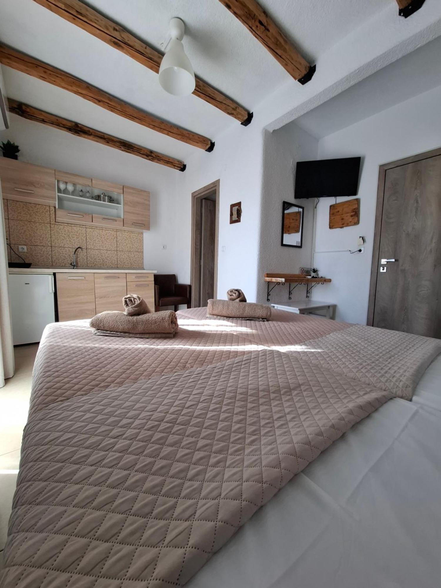 Mariza Apartments -Studios Ханіоті Екстер'єр фото